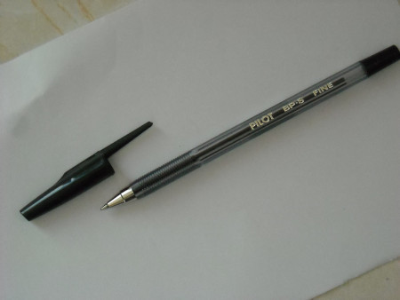 PILOT Stylo à bille BP-S Fine, noir