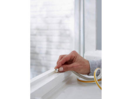 tesa Moll CLASSIC Calfeutrage caoutchouc profil P, blanc