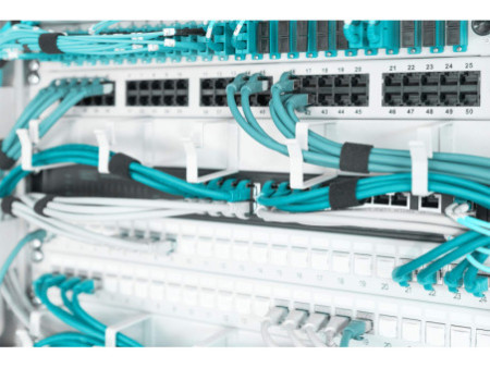 DIGITUS Panneau guide-câble 19', 1U, 5 étriers guide-câble