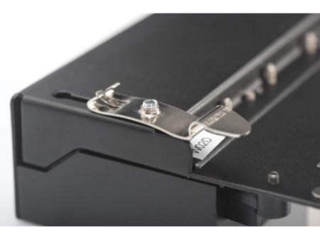 DIGITUS Kit de montage rail DIN pour Desktop Patch Panel