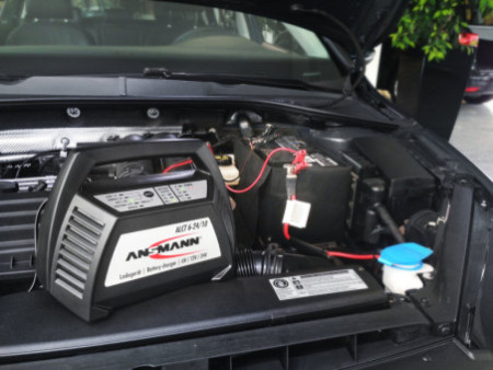 ANSMANN Chargeur pour batterie de voiture, 2 / 6 et 12 Volt