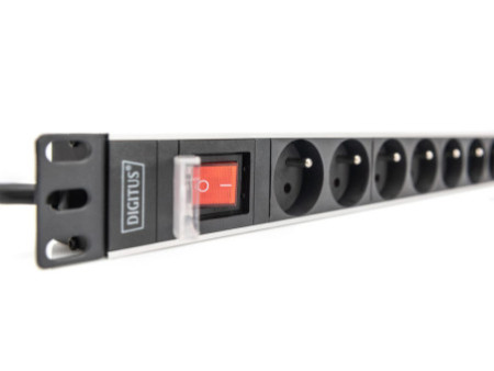 DIGITUS Multiprise 19', 8 prises, 1 U, avec interrupteur