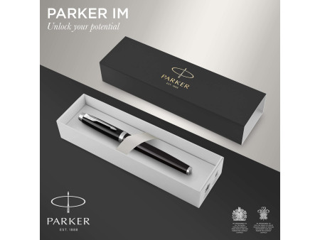 PARKER Stylo plume IM Laque Noire C.T.