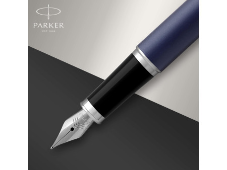 PARKER Stylo plume IM Bleu Mat C.T.
