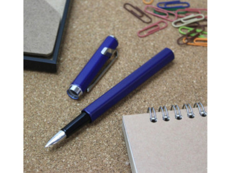 CARAN D'ACHE Stylo plume 849 CLASSIC LINE, bleu mat