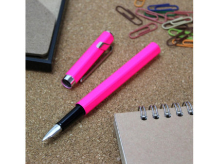 CARAN D'ACHE Stylo plume 849 FLUO LINE, rose