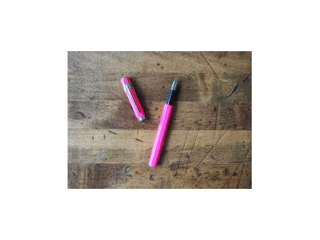 CARAN D'ACHE Stylo plume 849 FLUO LINE, rose