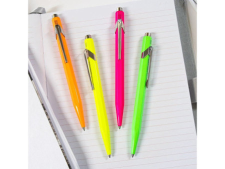 CARAN D'ACHE Stylo à bille 849 Fluo Line, noir