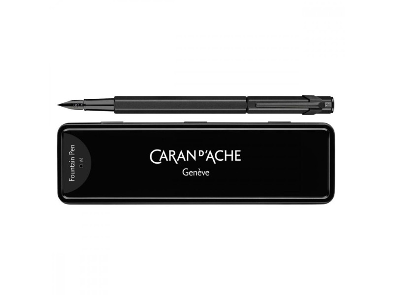CARAN D'ACHE Stylo plume 849 BLACK CODE, noir