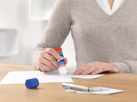 tesa ecoLogo Stick Bâton de colle, sans solvant, 40 g