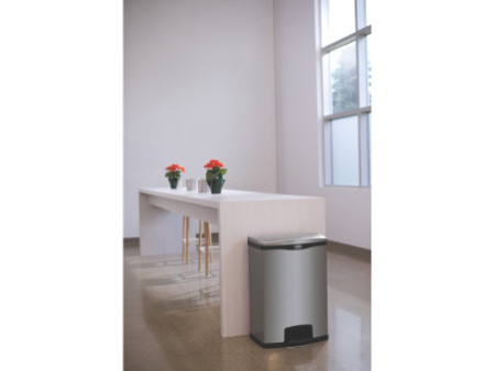 Rubbermaid Collecteur à pédale Slim Jim, en métal, 90 litres