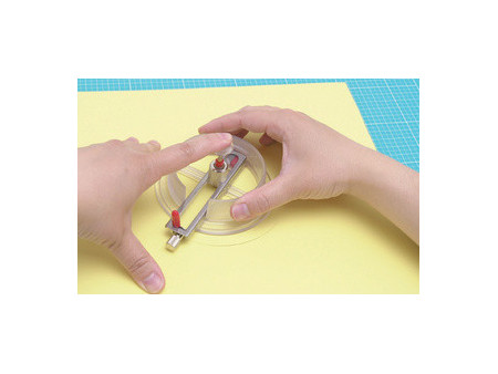 NT Cutter Coupe-cercles iC-1500P, avec 6 lames