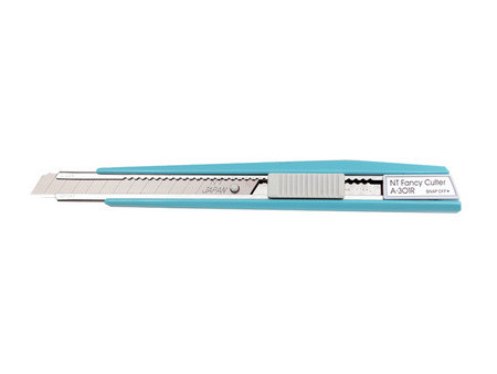NT Cutter A-301RP (P), boîter en plastique, lame 9 mm, rose