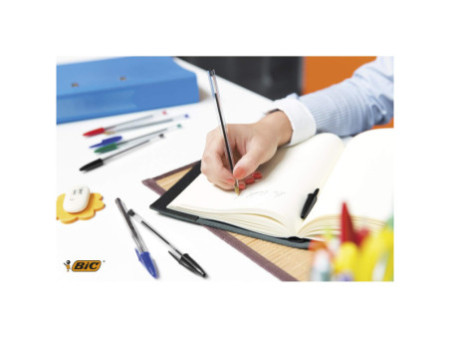 BIC Stylo à bille Cristal Medium, assorti, en sachet de 10