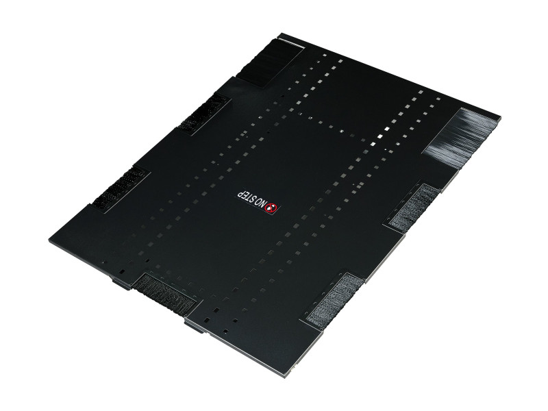 APC NetShelter SX 750mm Wide x 1200mm