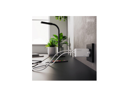 DIGITUS Chargeur secteur USB GaN, 2x USB-C / 1x USB-A, 67 W