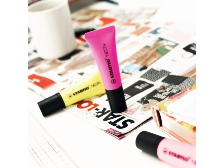 STABILO Surligneur NEON, dans un filet de 5