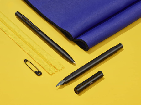 FABER-CASTELL Stylo plume NEO Slim métal, noir, F