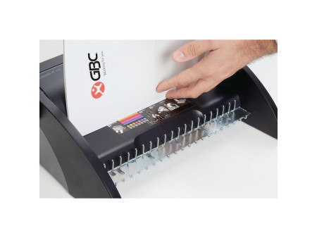 GBC Perforelieuse CombBind 110, noir